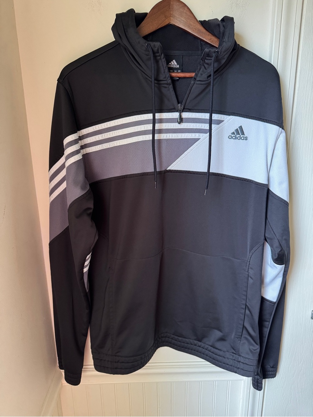 Adidas Black & Gray Hooded Pullover Men’s Size Large